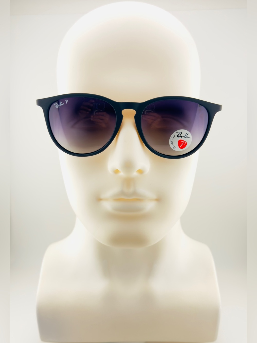 Ray-Ban Erika Women Sunglasses RB4171 Matte black Frame Gradient Gray Lenses - Picture 2 of 14